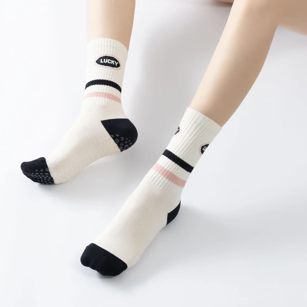 Kaus Kaki Aerobik Yoga Bergari - Pilates Yoga Zumba ulasan dan harga